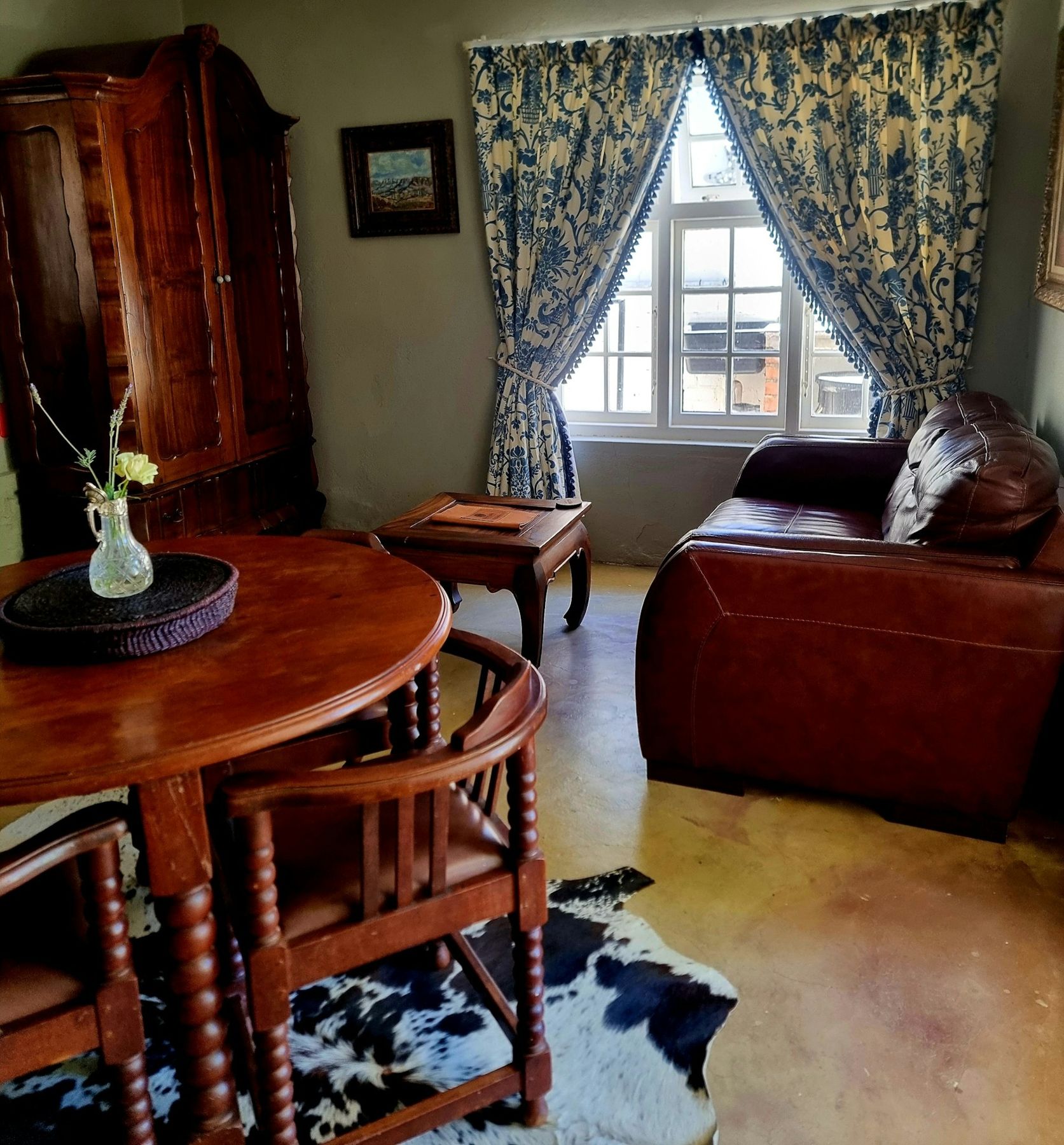 Cottage 1 lounge